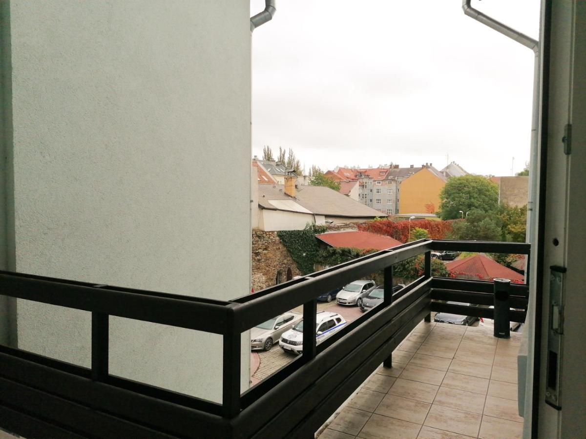 Hostel Vodna 1 Kosice Exterior photo